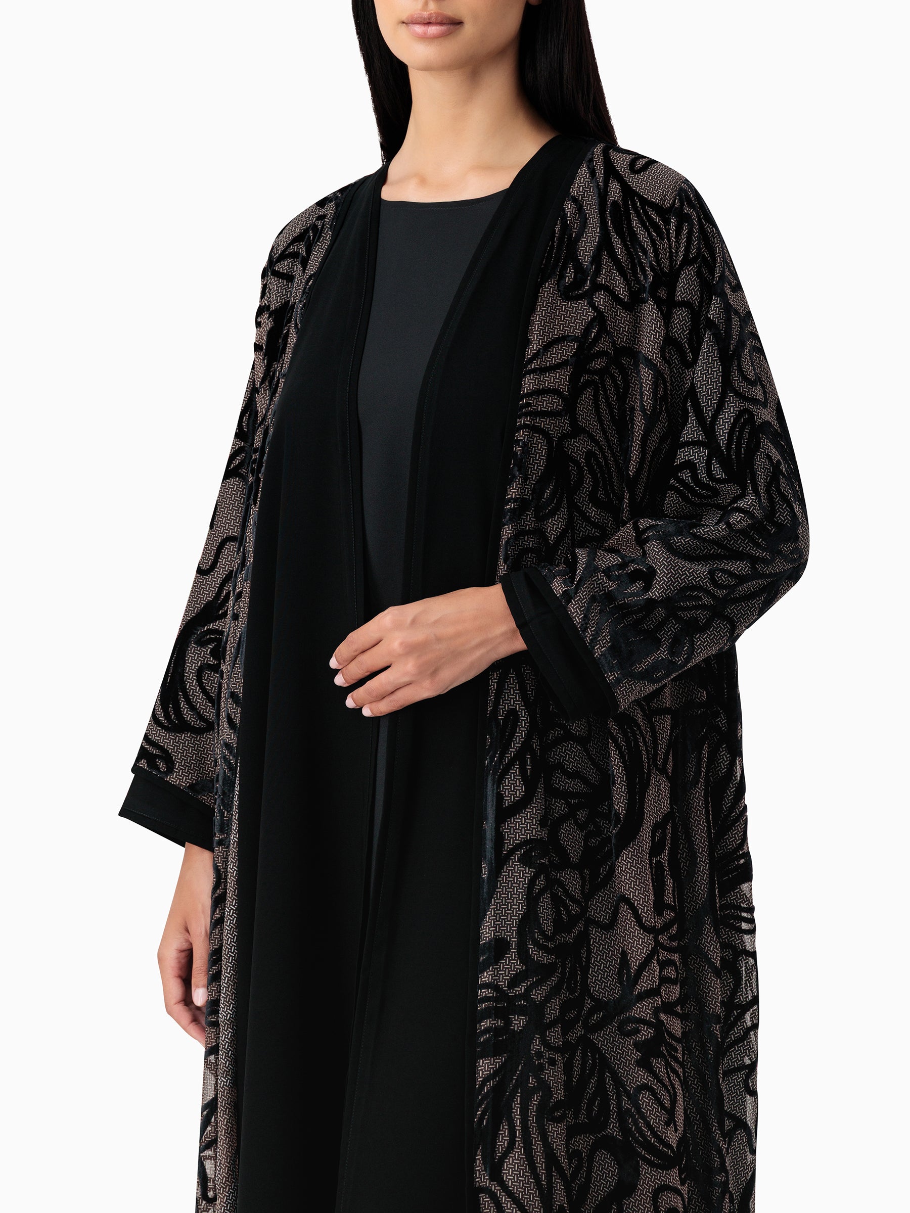 Velvet - Swirl Black Abaya
