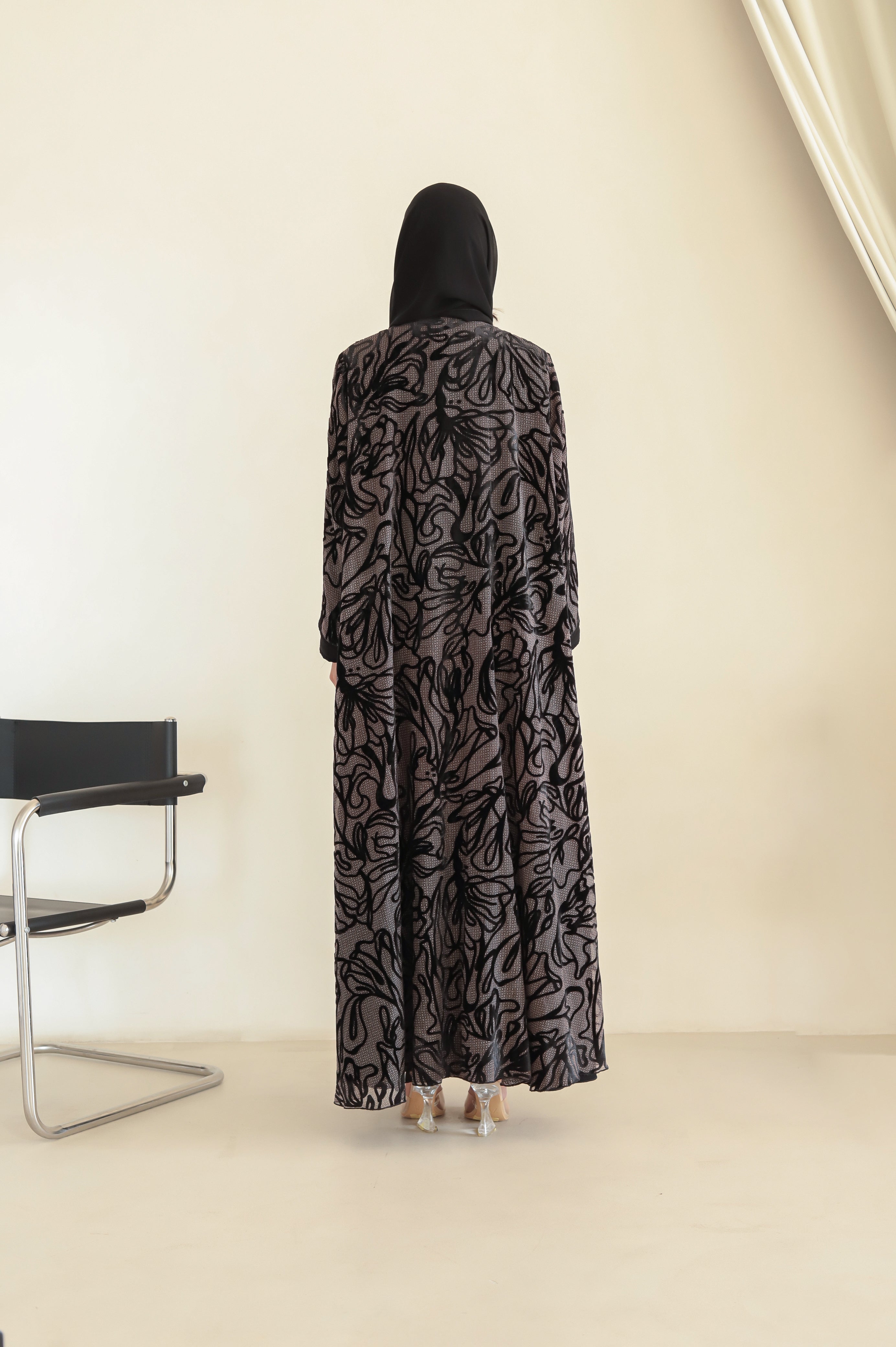 Velvet - Swirl Black Abaya