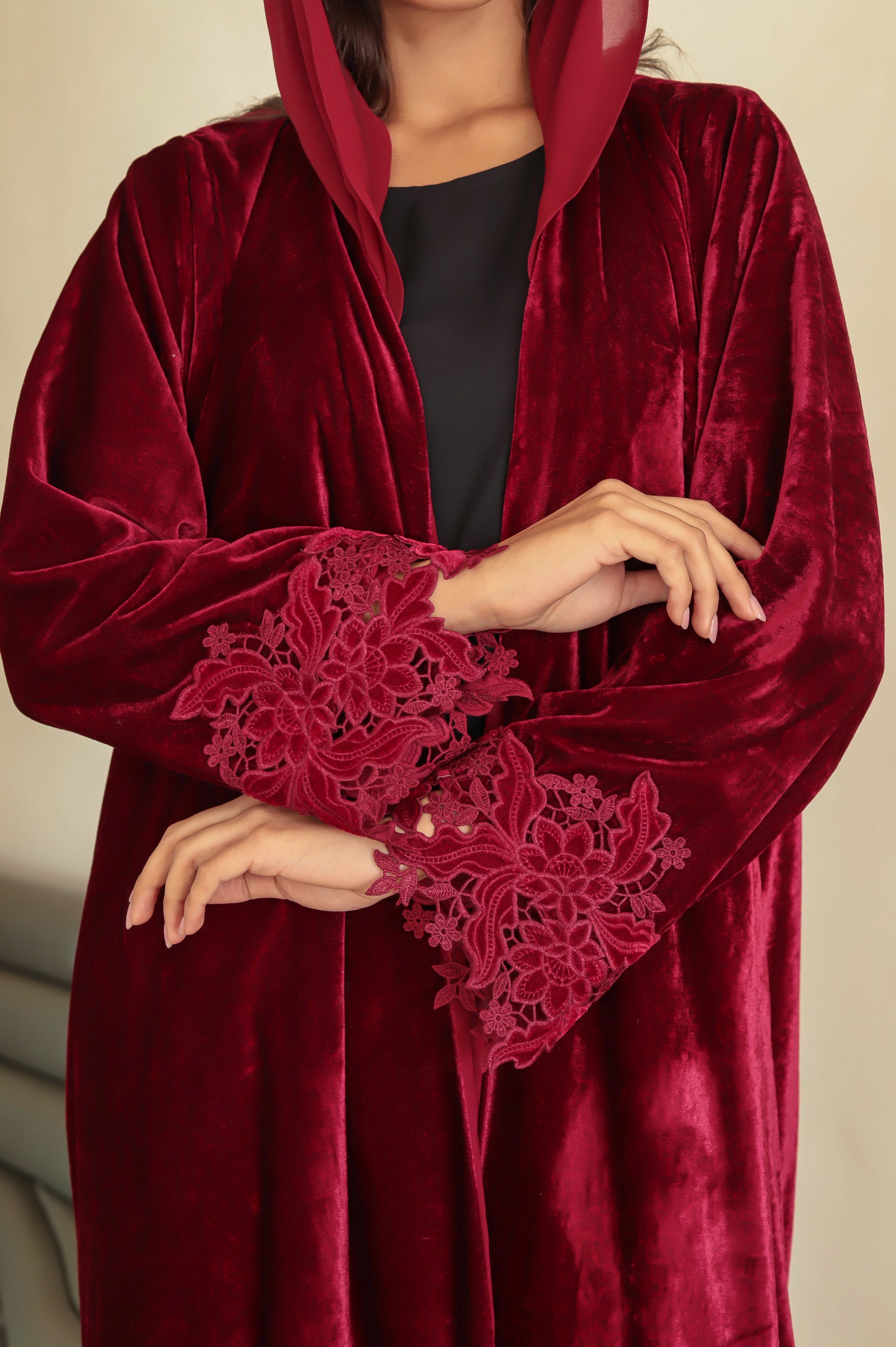 Velvet - Border Maroon Abaya