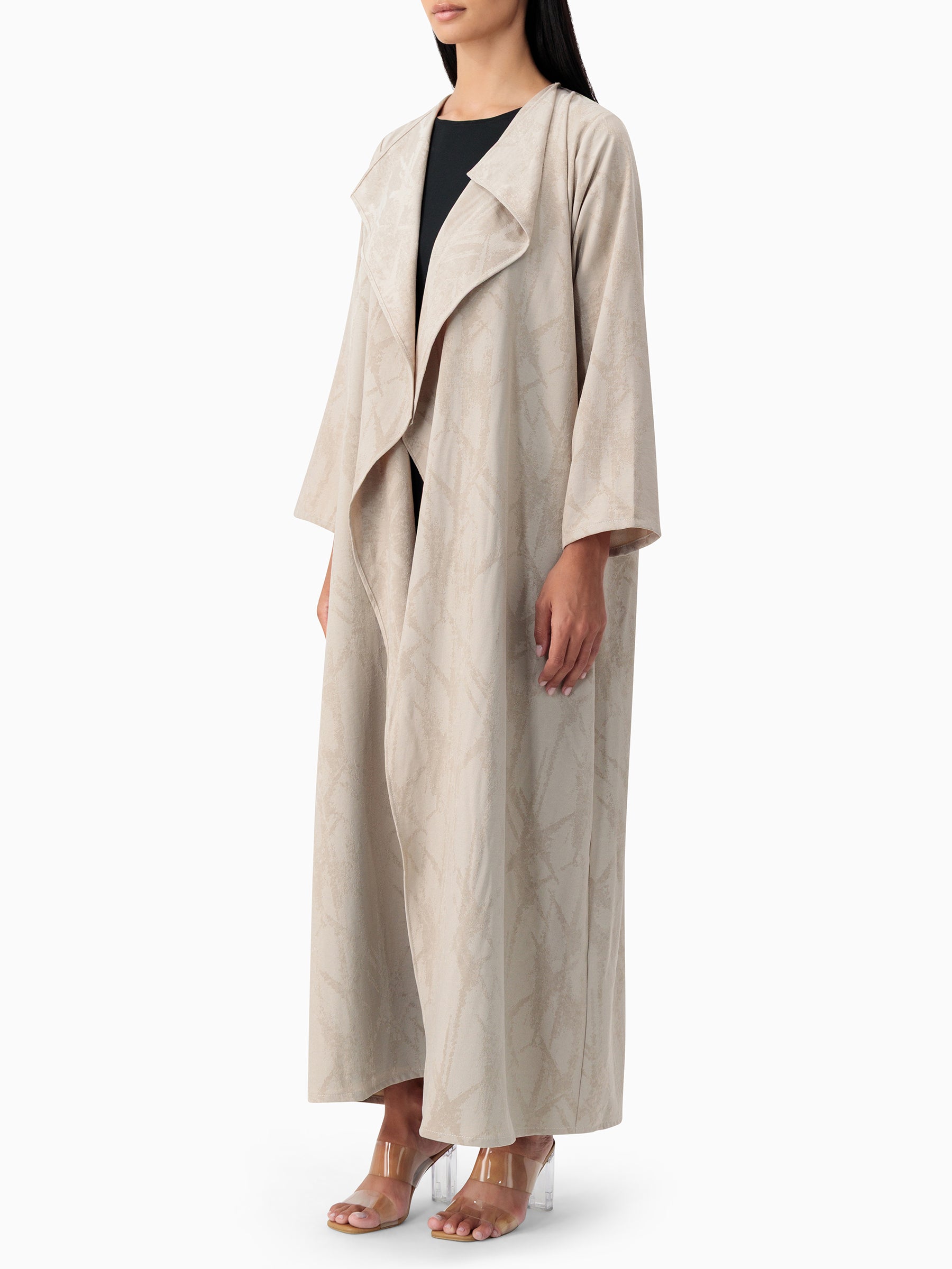 Elara - Beige Abaya