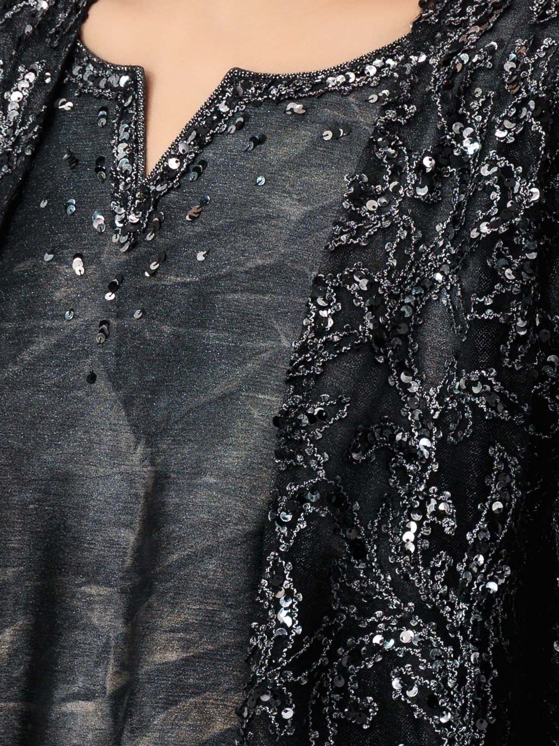 Qamar - Black & Silver dress