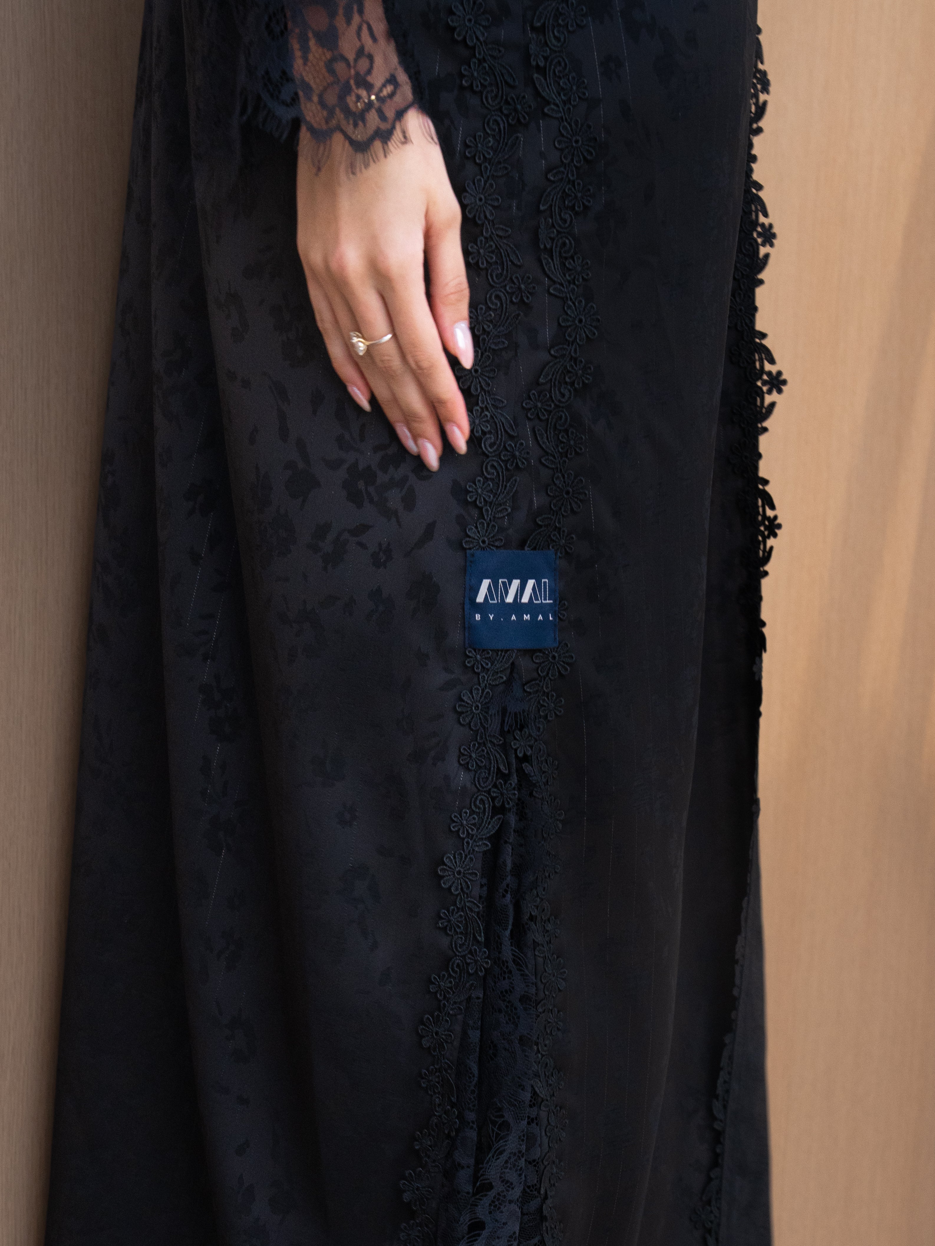 Roselle (Black Abaya )