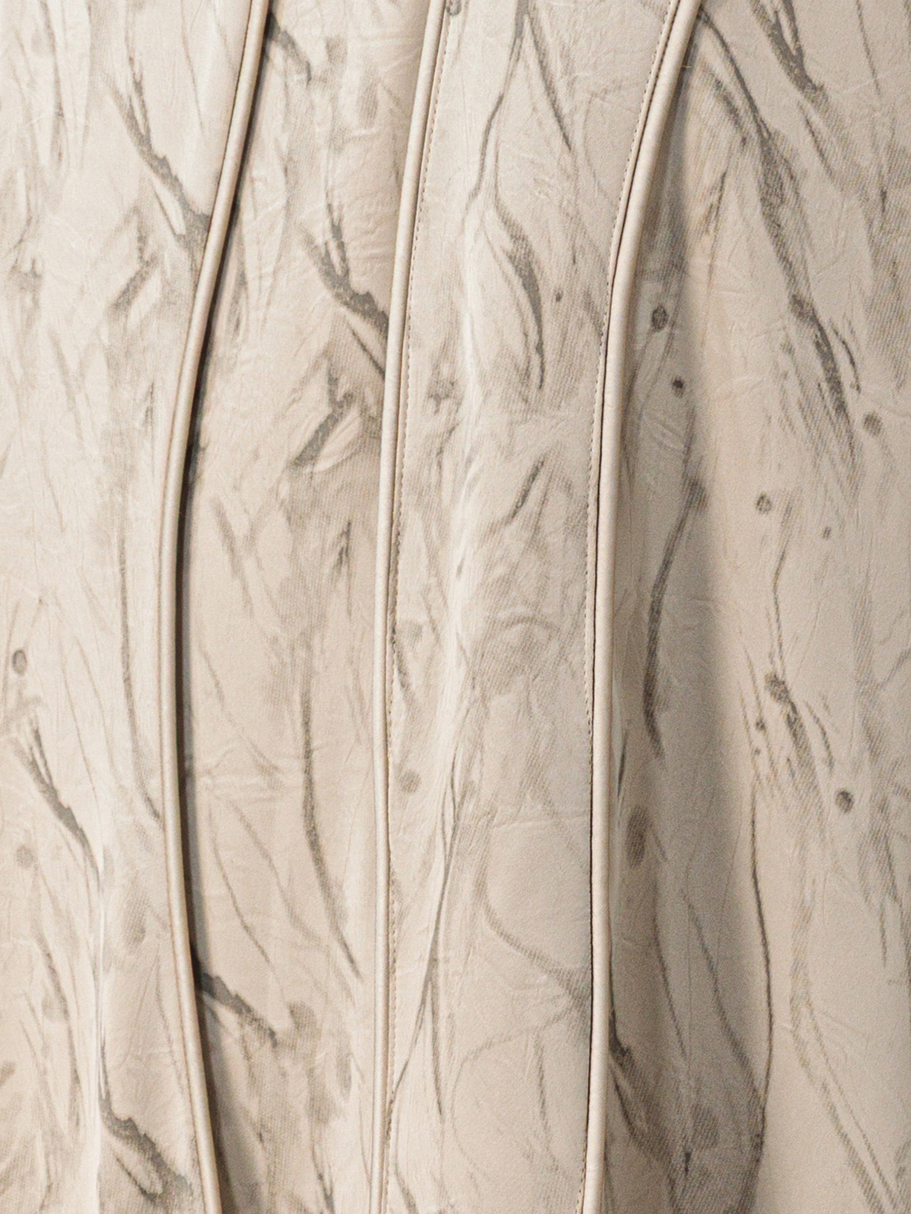 Piping Jacquard Beige Abaya