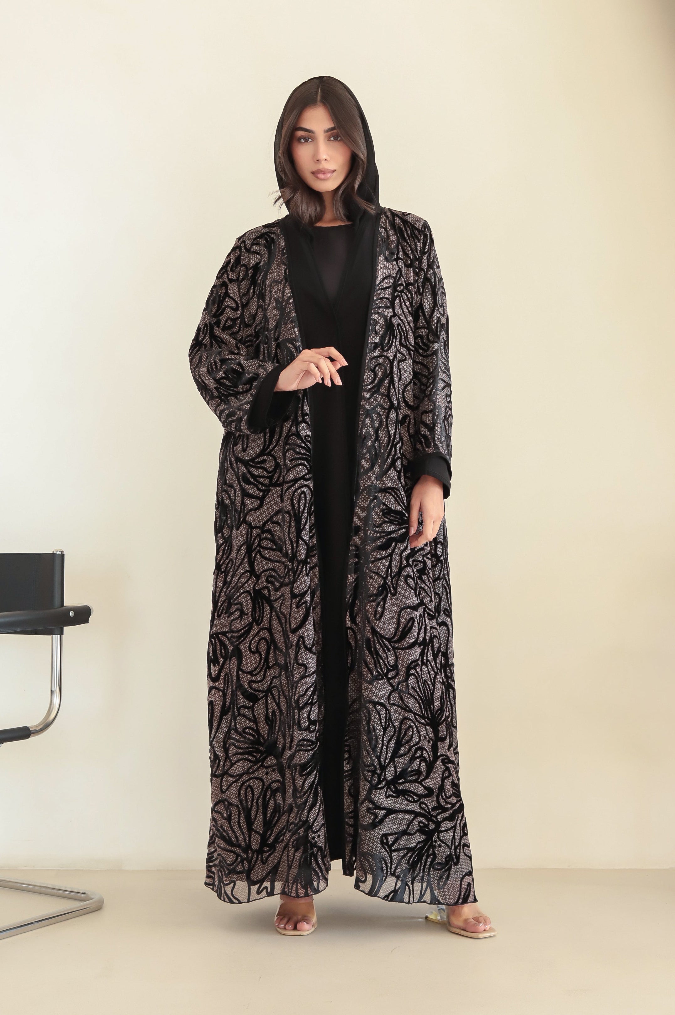 Velvet - Swirl Black Abaya