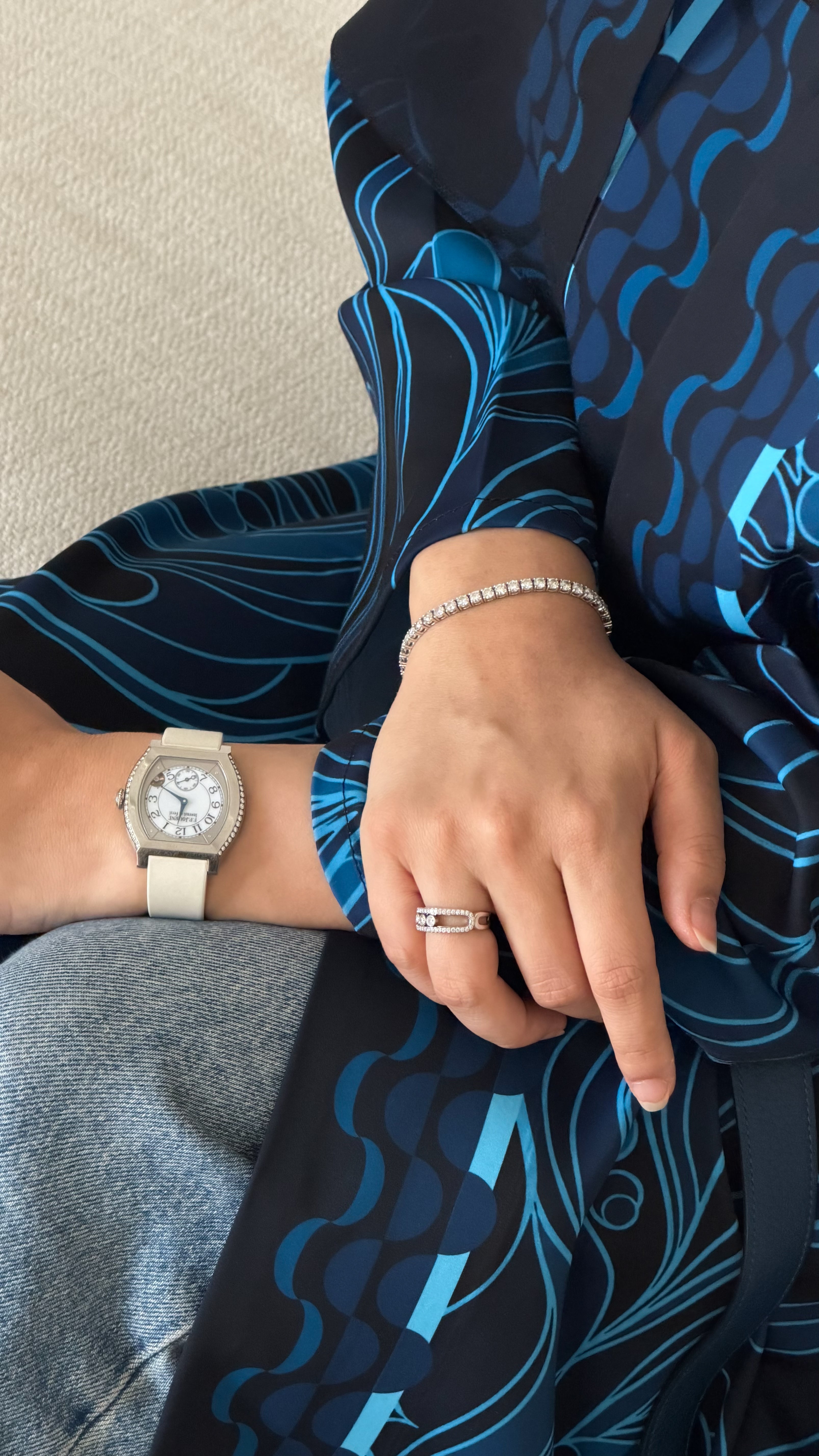 Printed Waves - Navy Blue Abaya