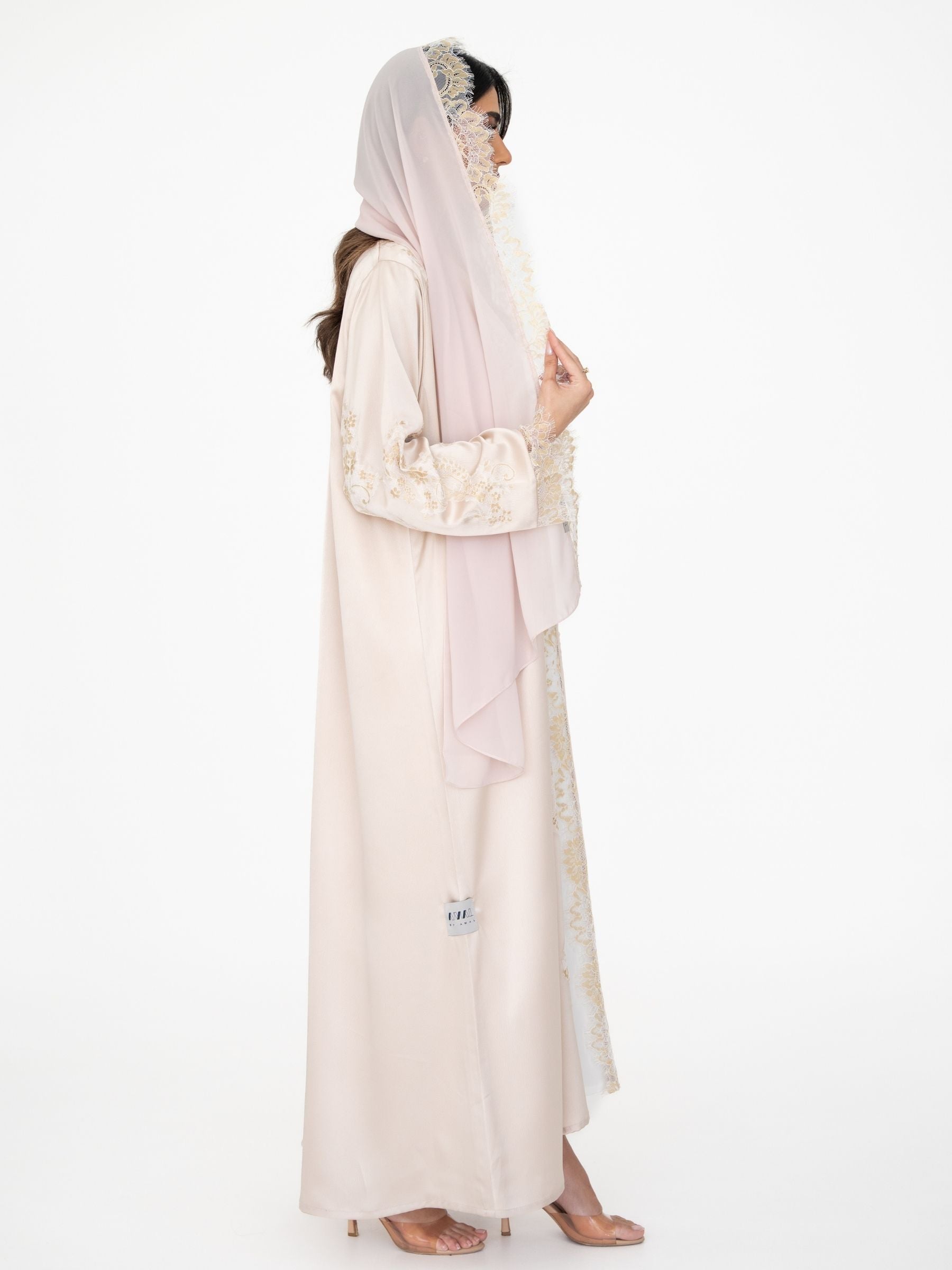 Liora (Beige Abaya)