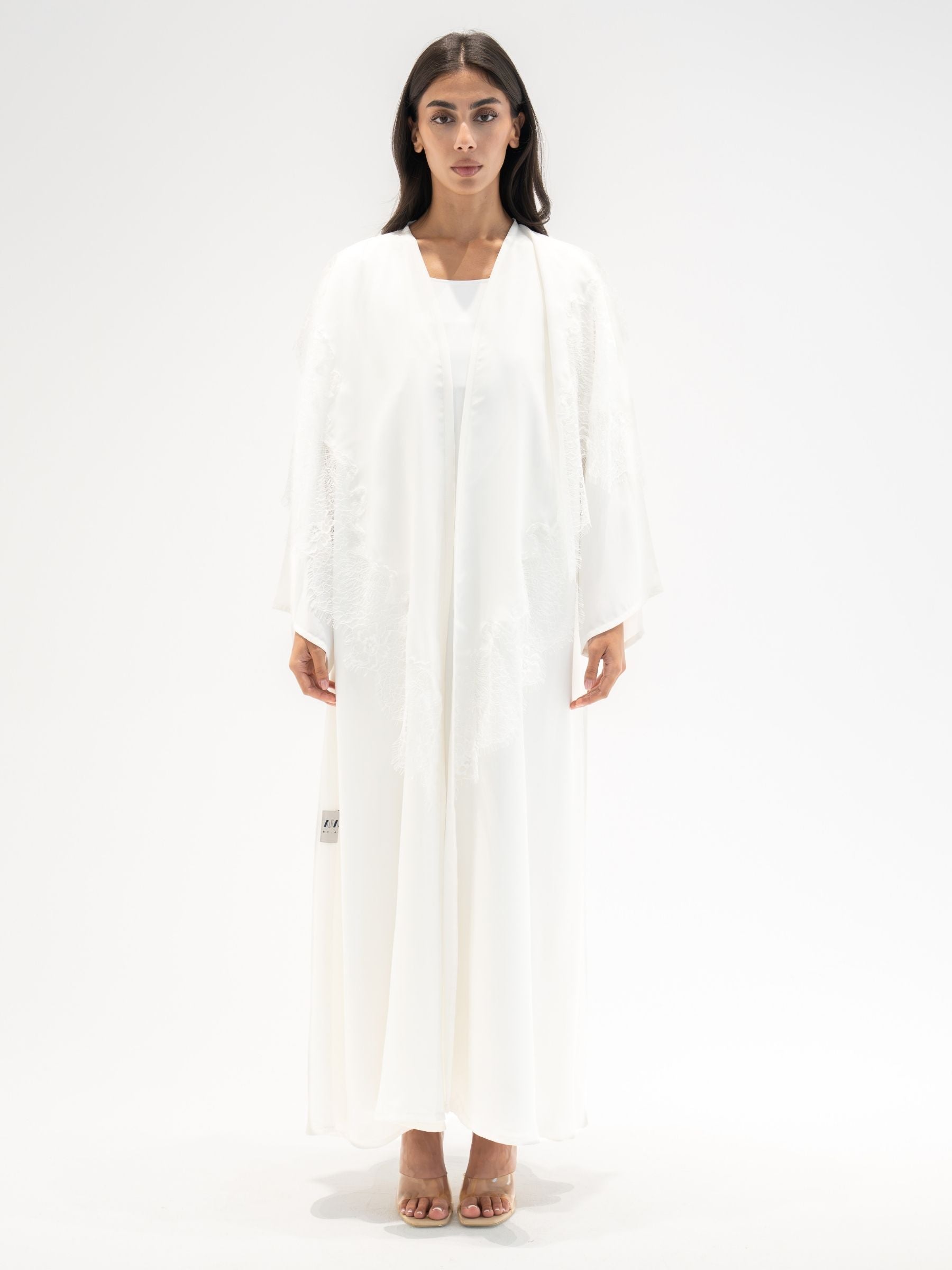 Amarante-White Abaya