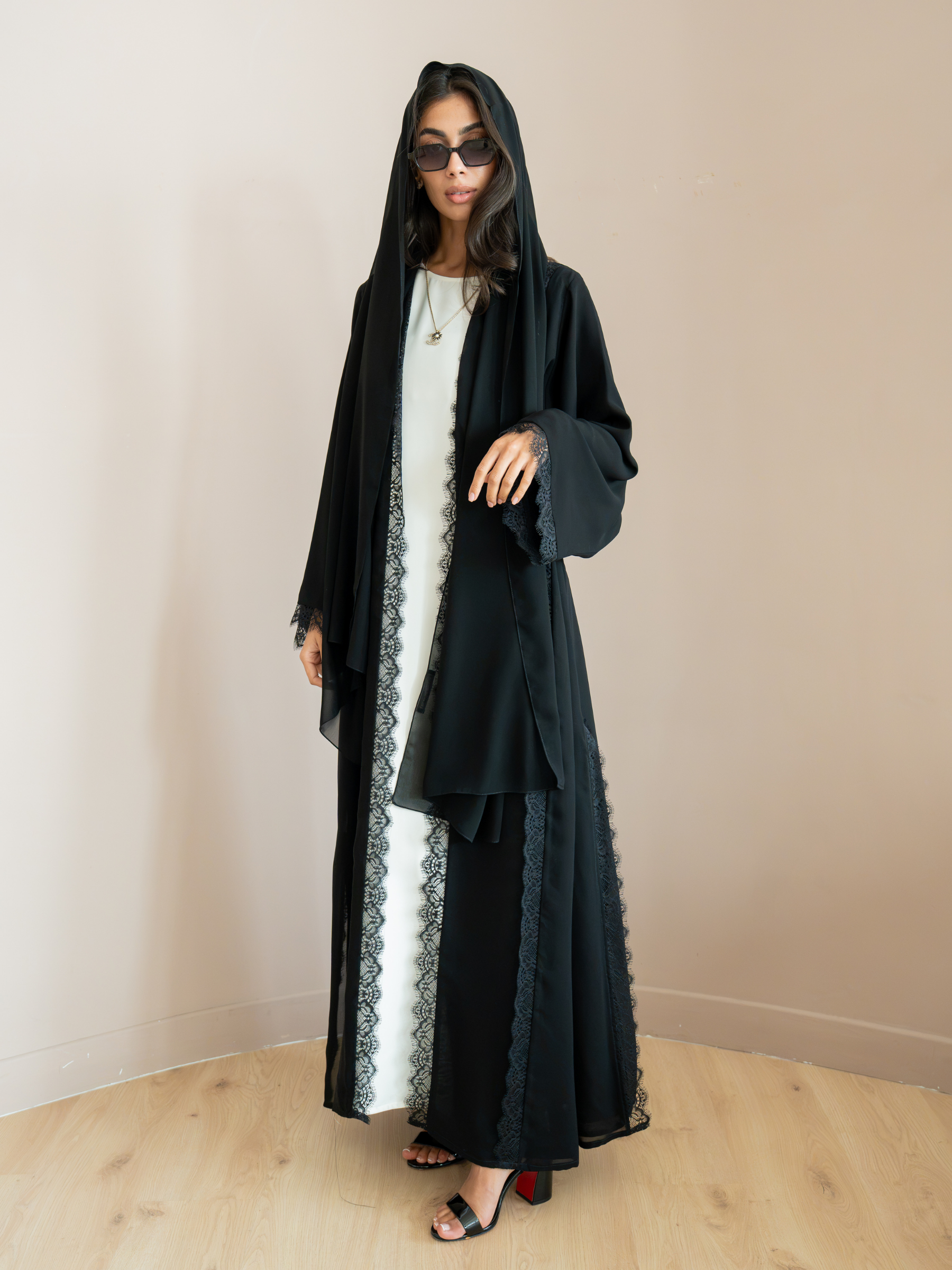 Violette-Balck Abaya