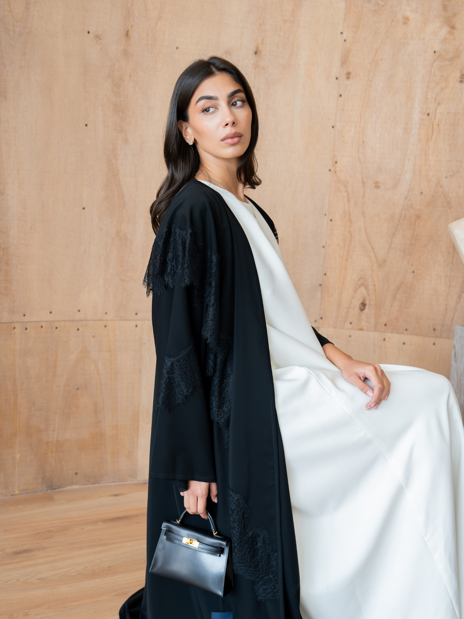 Amarante-Black Abaya