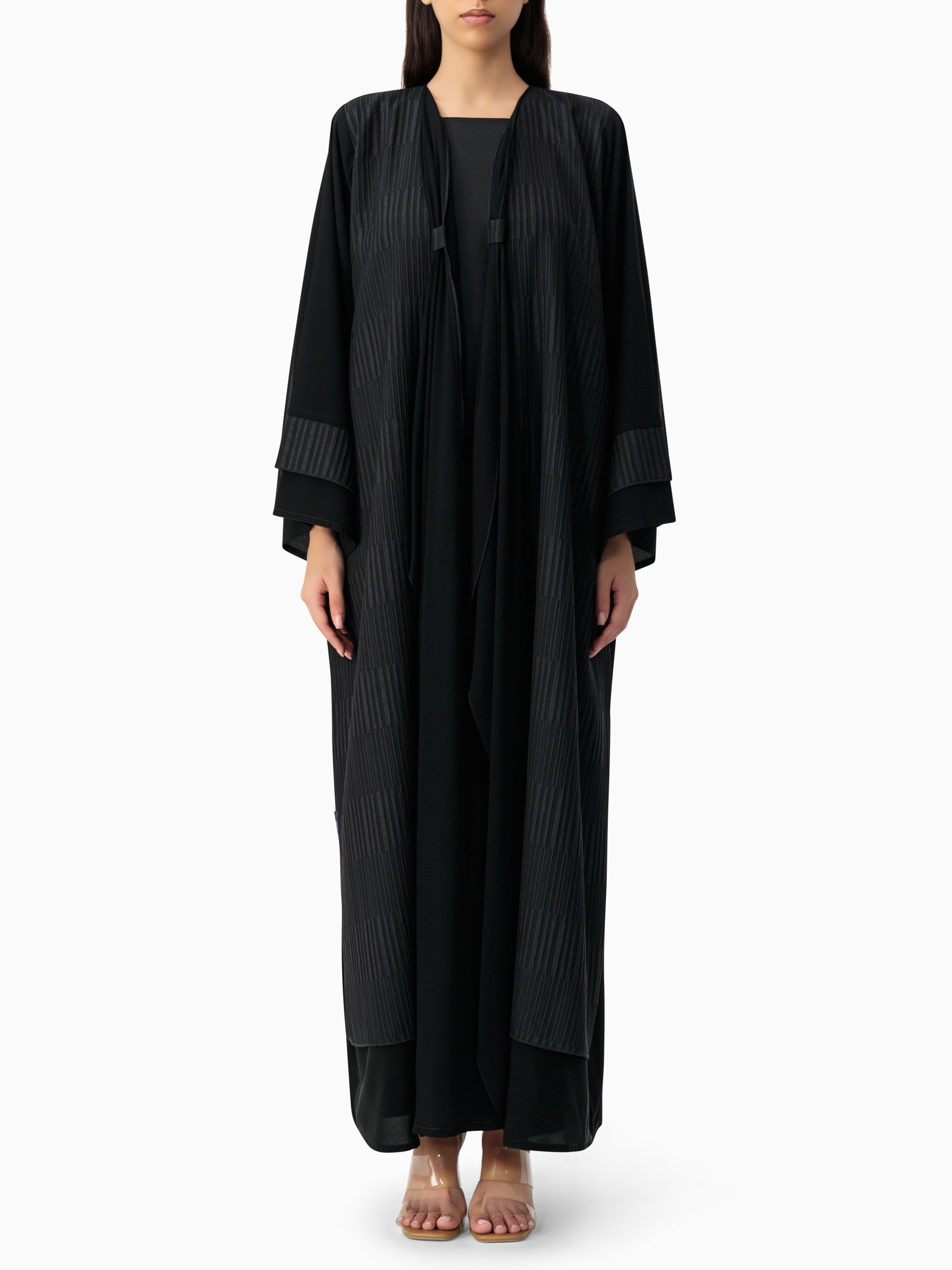 Dashed Korean Lines Black Abaya