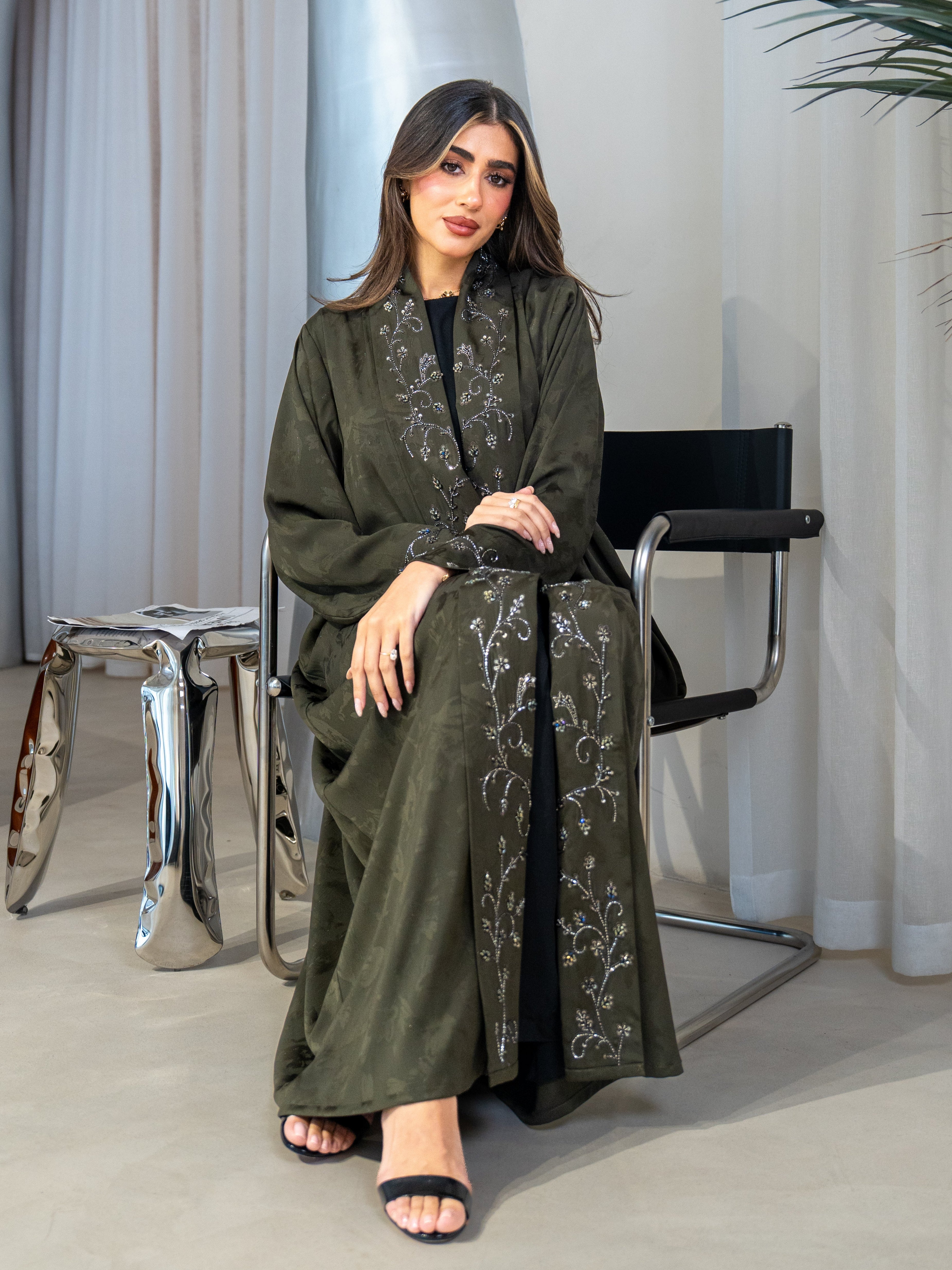 Petaline - Olive Abaya
