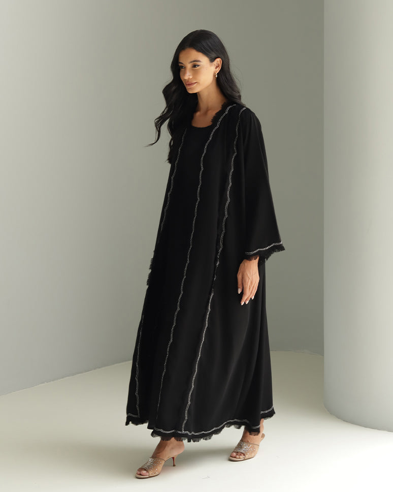 Scallop cut white embroidered abaya