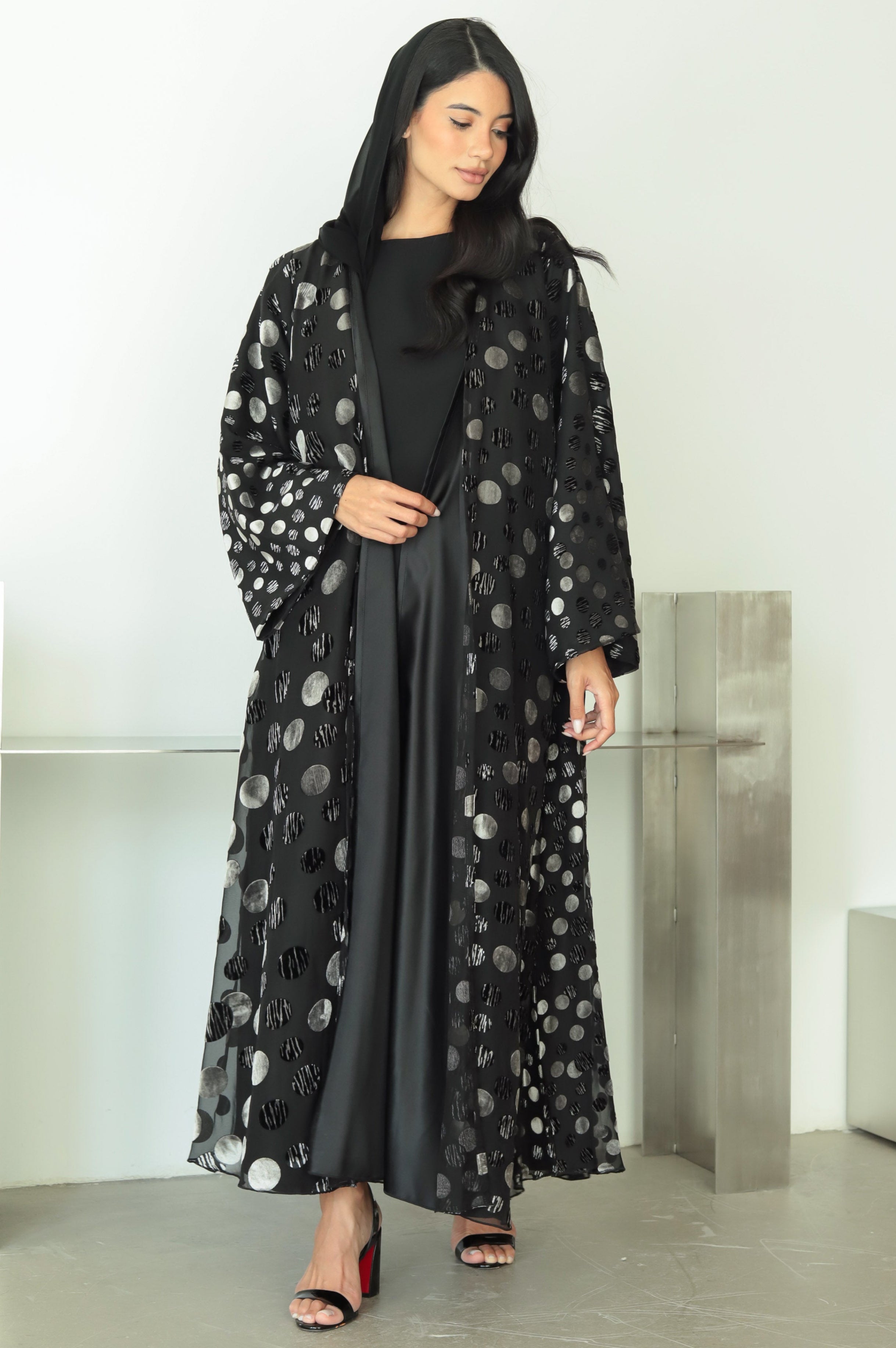 Polka Velvet Black Abaya
