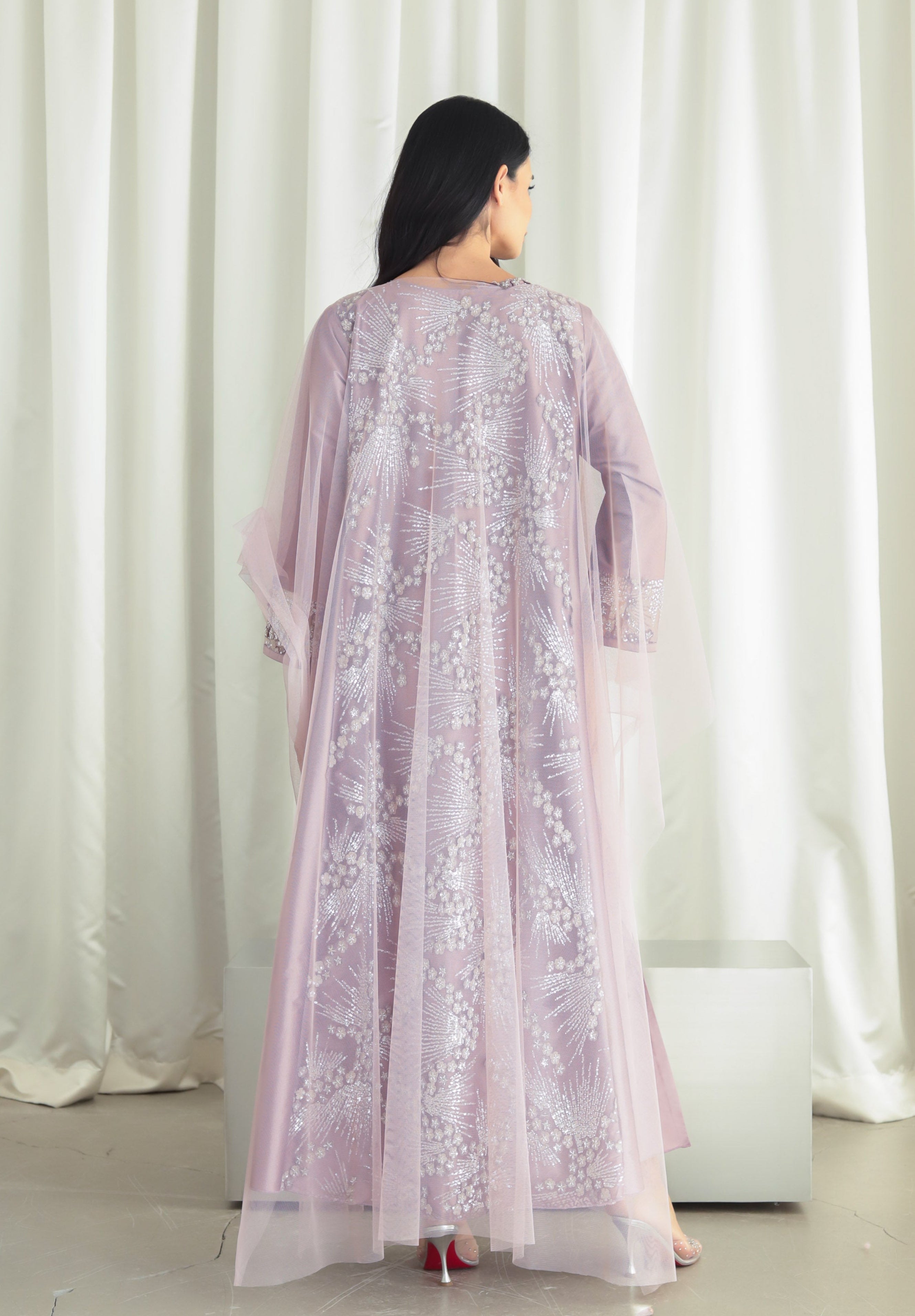 وردة- فستان وردي